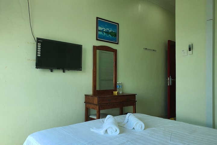 Room 16 of 25