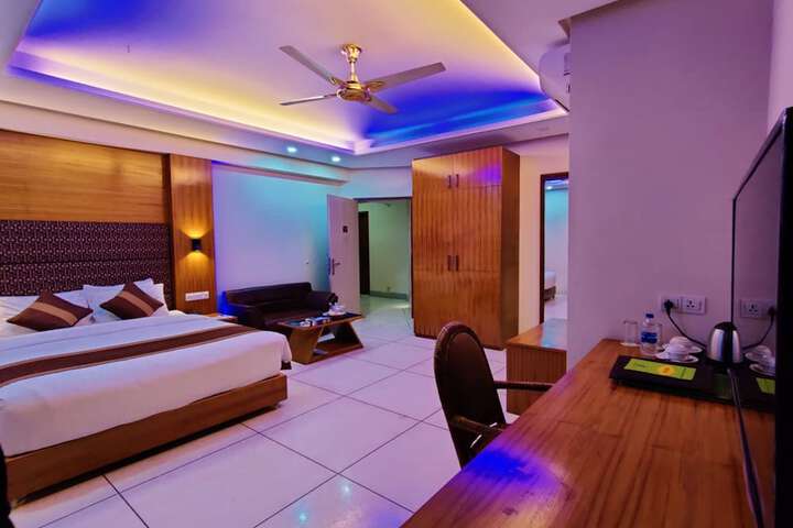 Room 38 of 71