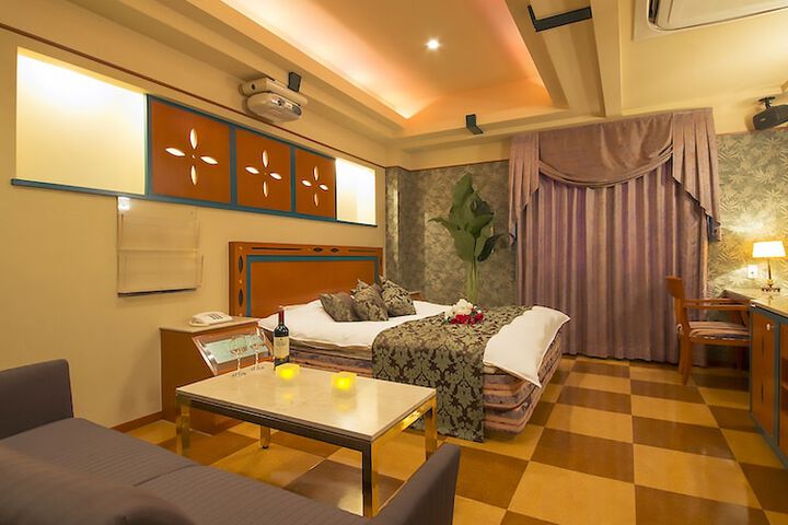 Room 6 of 41