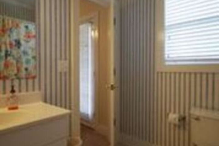 Room 5 of 13