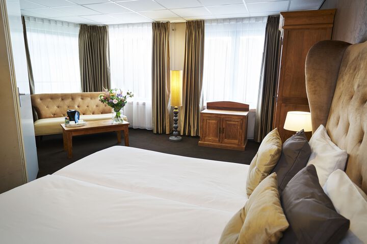 Room 16 of 60