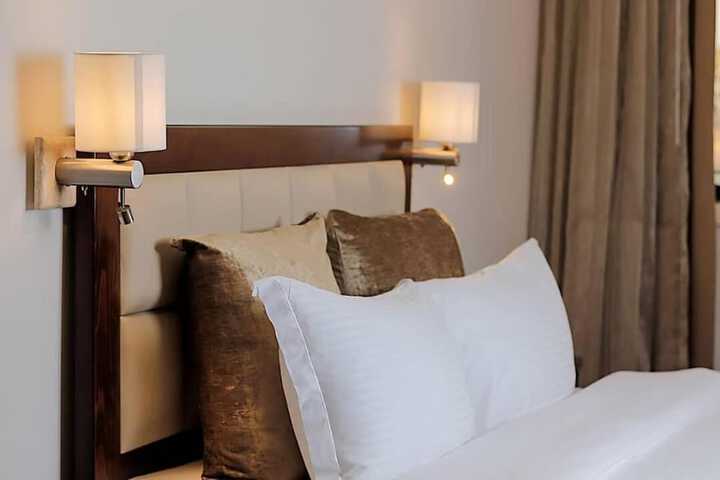 Room 14 of 64