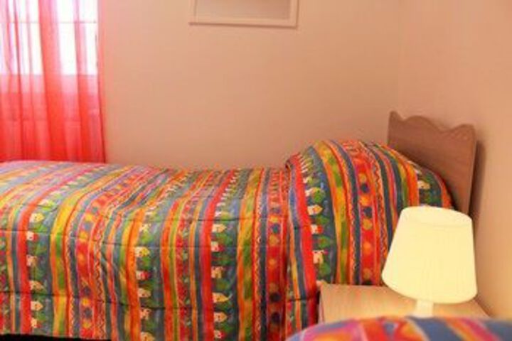 Room 11 of 27