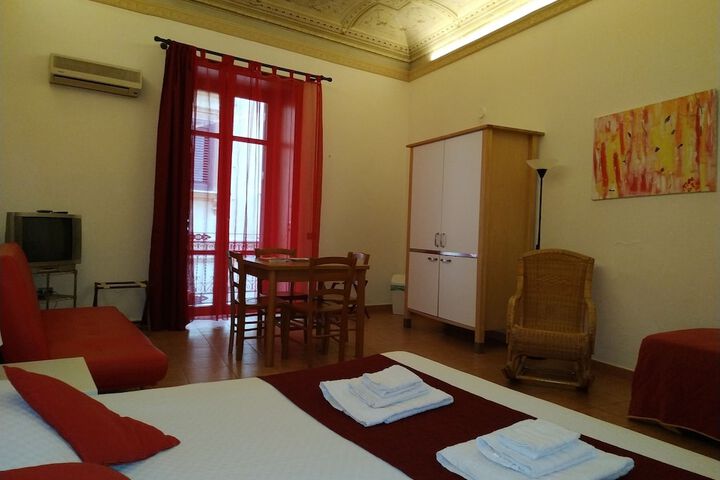 Room 14 of 36