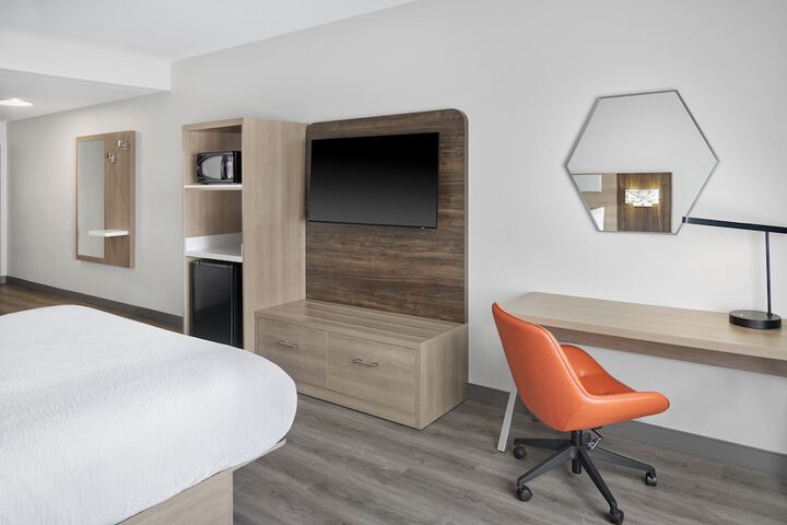 Room 12 of 61