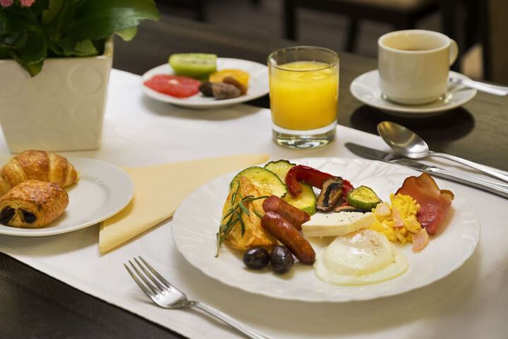 Breakfast area