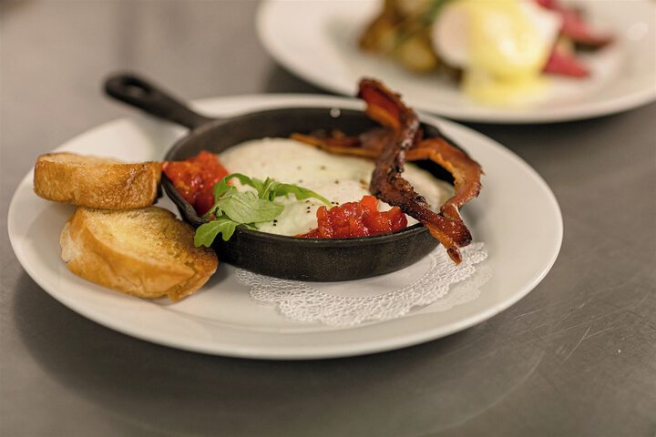 Breakfast/Coffee Service 66 of 96