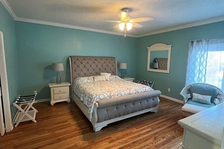 Room 5 of 33