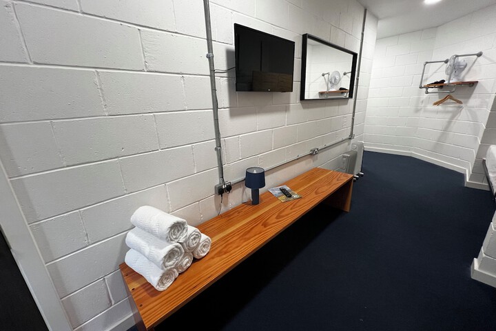 Room 13 of 46