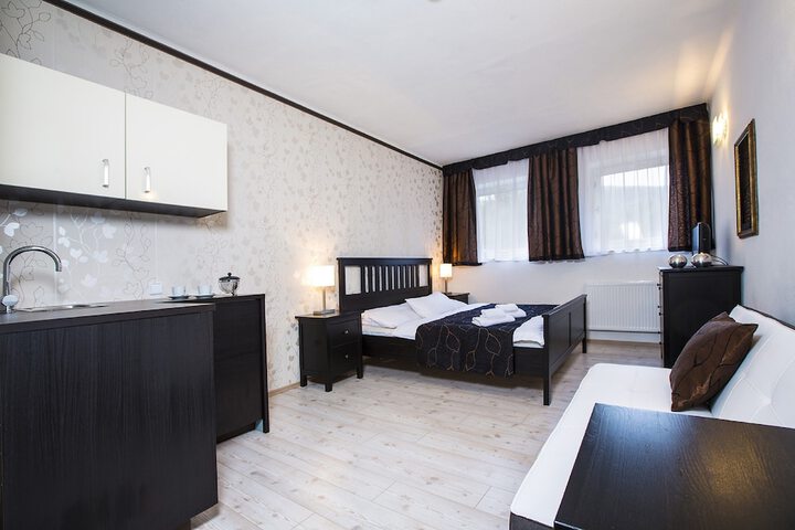 Room 42 of 53