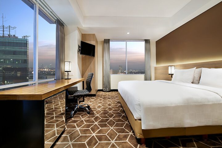 Room 12 of 43