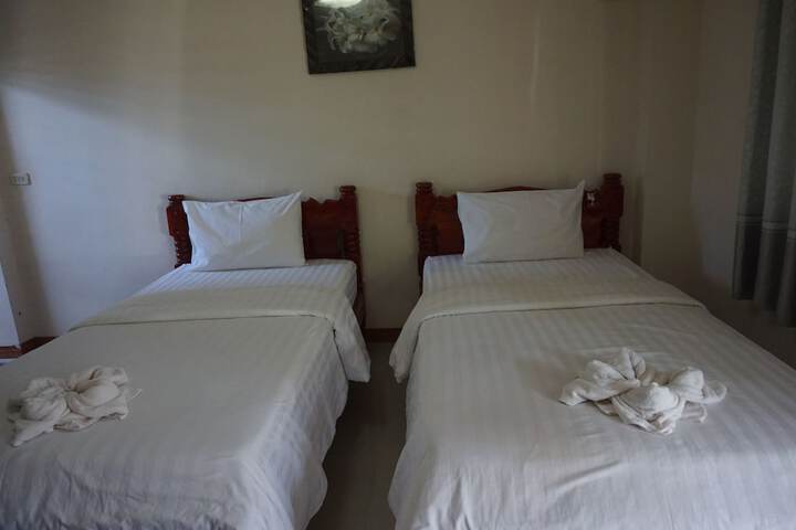 Room 16 of 24