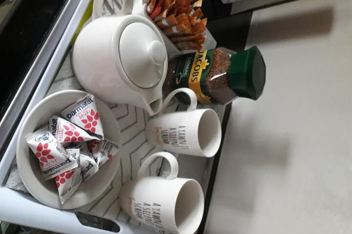 Dining 9 of 10