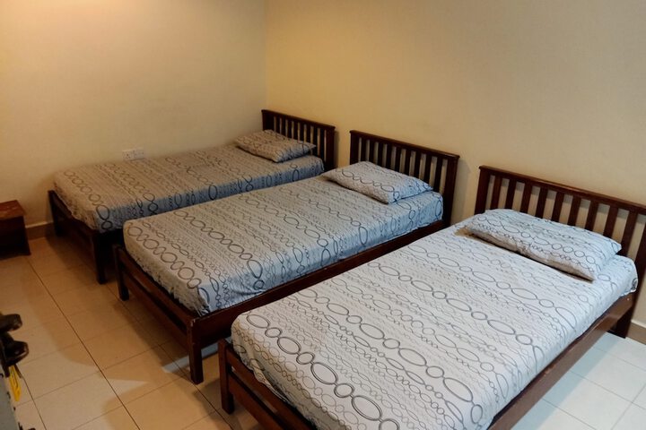 Room 8 of 49
