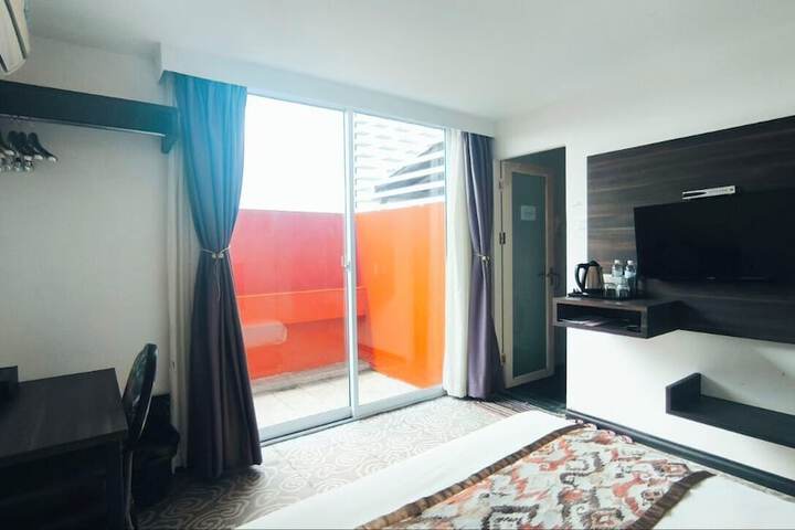 Room 42 of 76