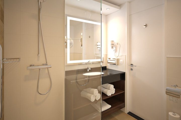 Room 29 of 158
