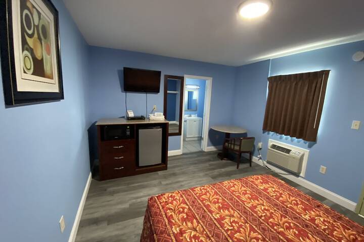 1 Queen Bed (18 of 69)