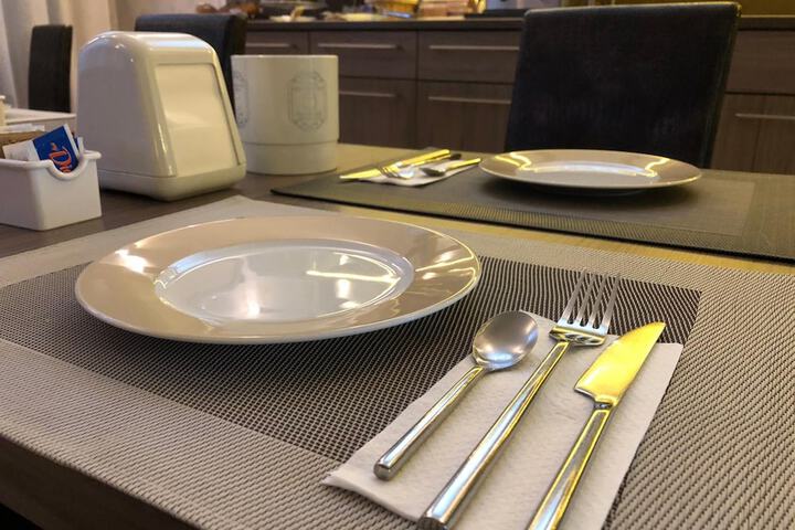 Dining 37 of 56