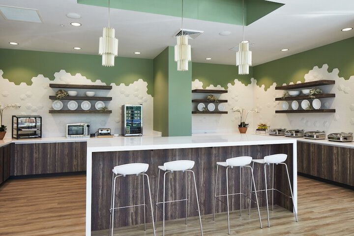Breakfast area
