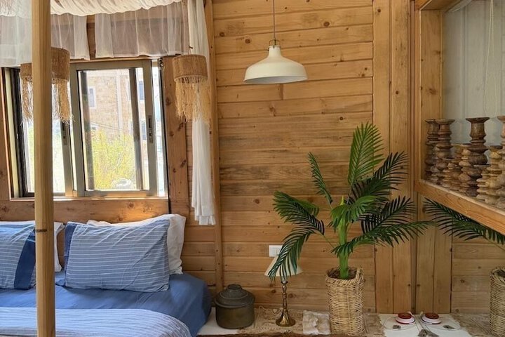 Room 27 of 58
