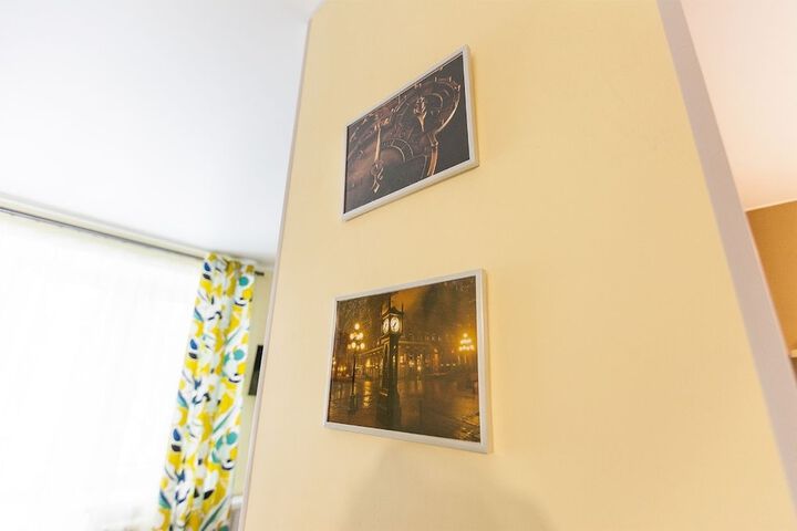 Room 3 of 21