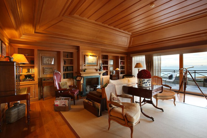 Hotel Interior 48 of 67