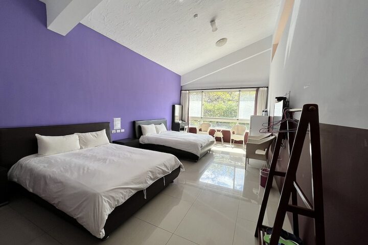 Room 18 of 29