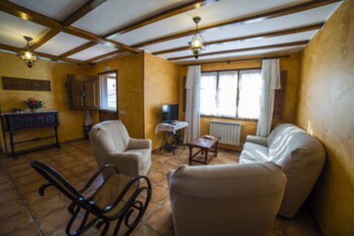 Room 12 of 26