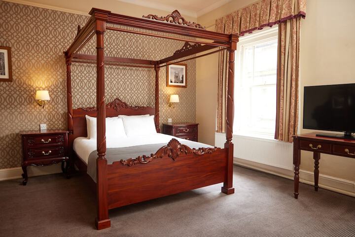Room 13 of 45