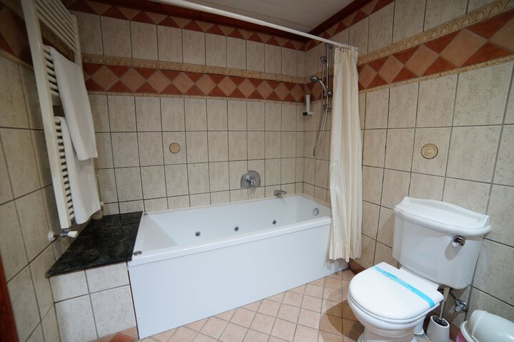 Room 10 of 45