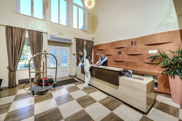 Hotel Interior 4 of 152