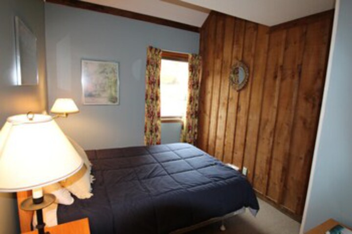 Room 17 of 24