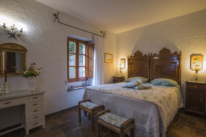 Room 14 of 114