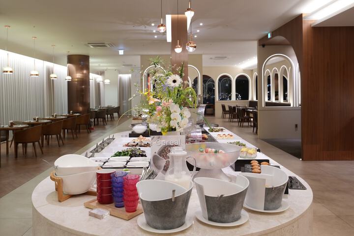 Dining 75 of 115