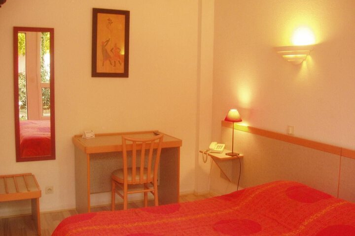 Room 9 of 51
