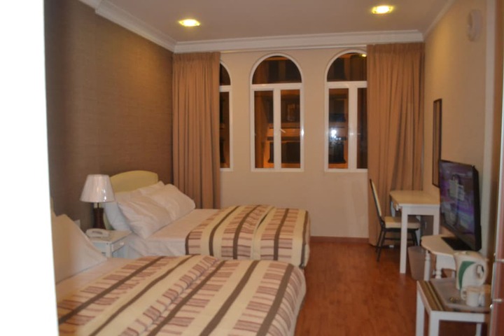 Room 11 of 26
