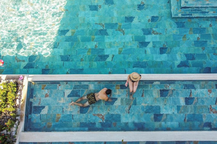 Pool 69 of 107