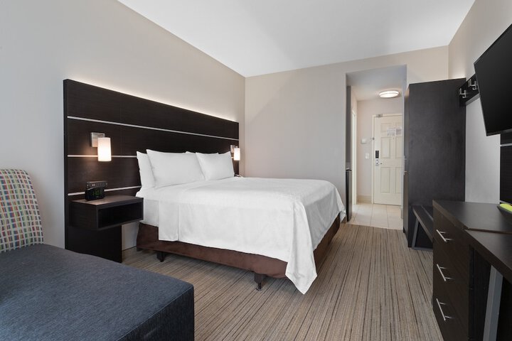 Room 13 of 59