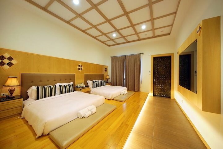 Room 7 of 26