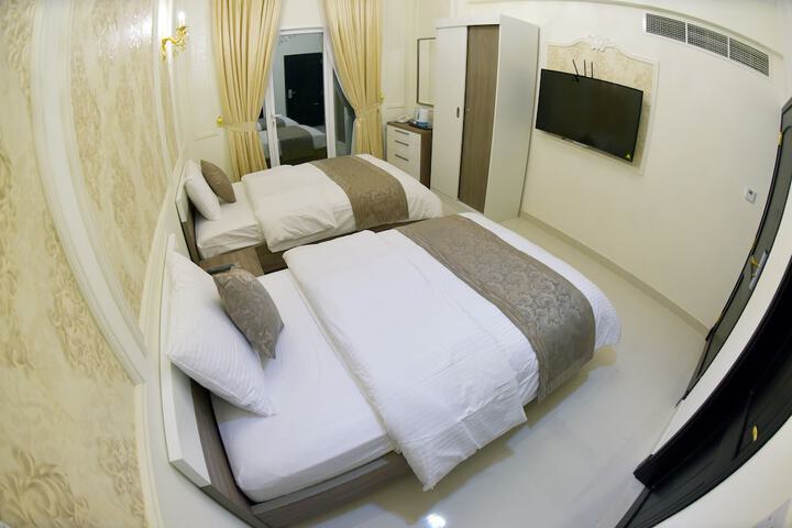 Room 8 of 47
