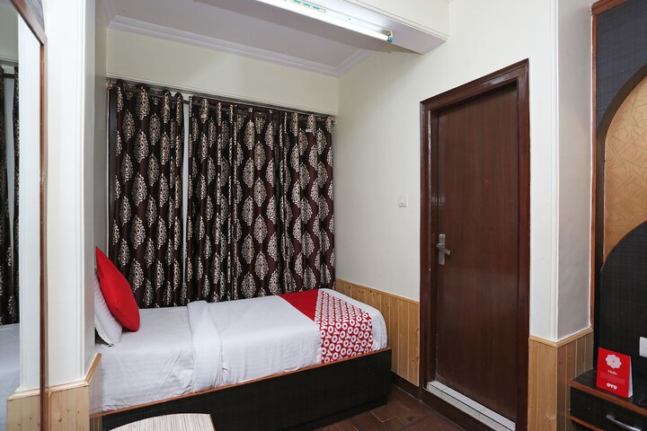 Room 25 of 25