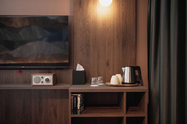 Room 13 of 84