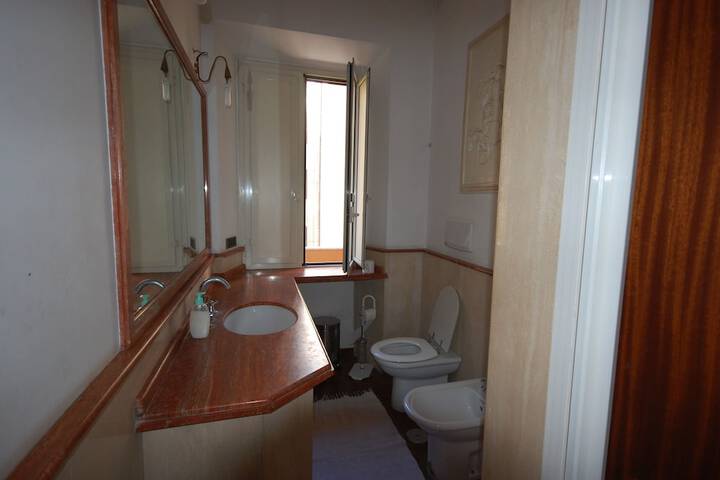 Room 48 of 91