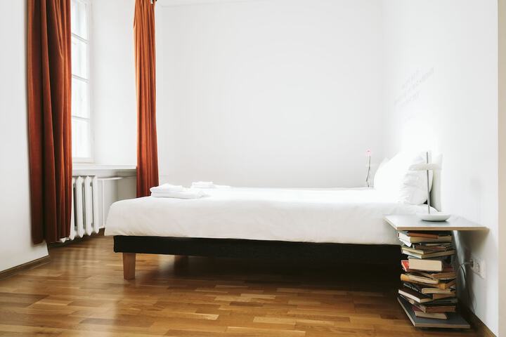 Room 20 of 63