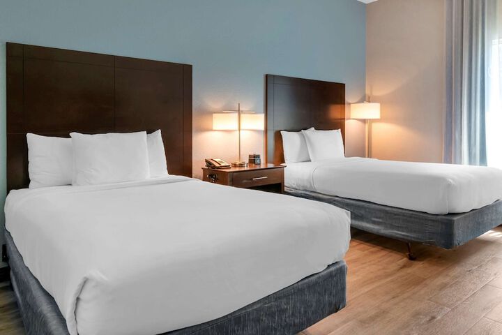 2 Double Beds Accessible (1 of 7)