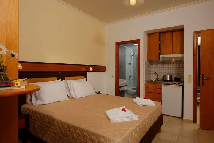 Room 13 of 50