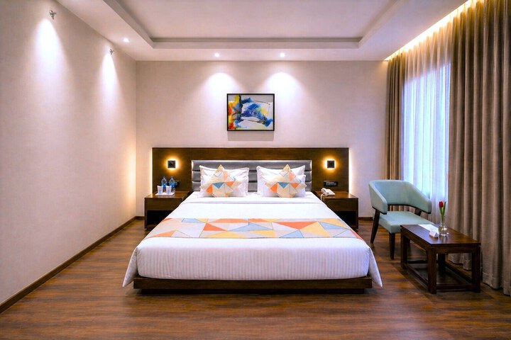 Room 17 of 53