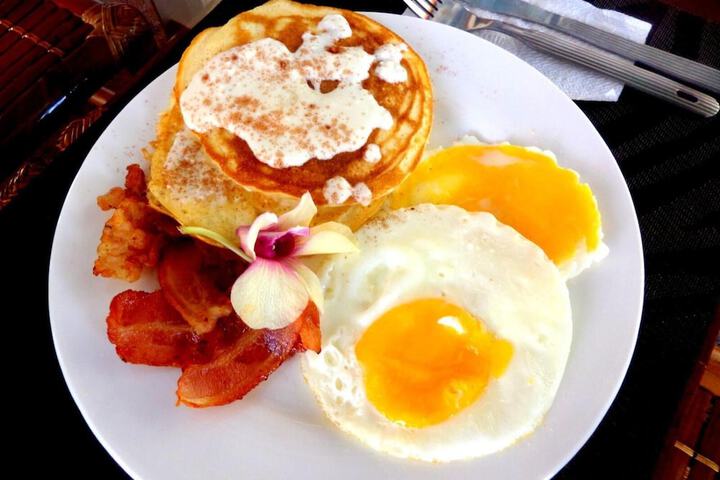 Dining Photos