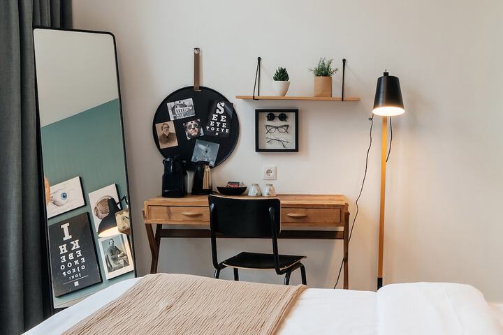 Room 34 of 67