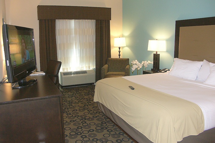 Room 6 of 53